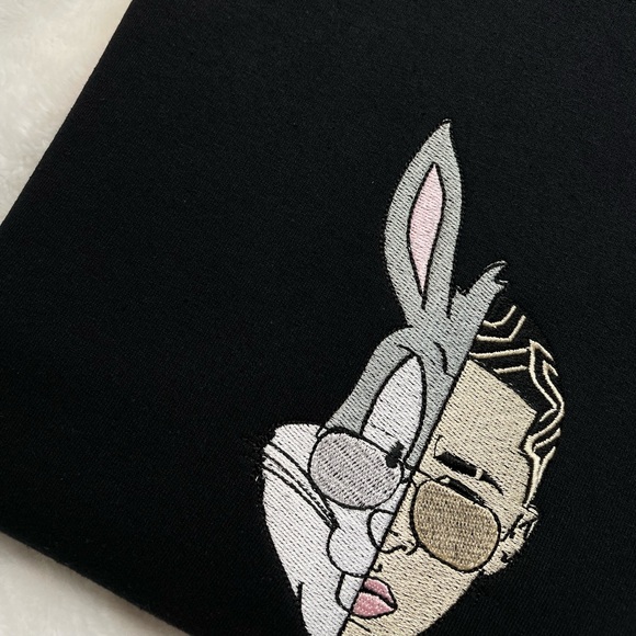 UNISEX Custom Embroidered Bad Bunny Black Crewneck - Picture 1 of 2